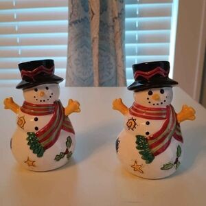 Vintage Sango Sweet Shoppe Christmas Snowman Salt And Pepper Shaker.